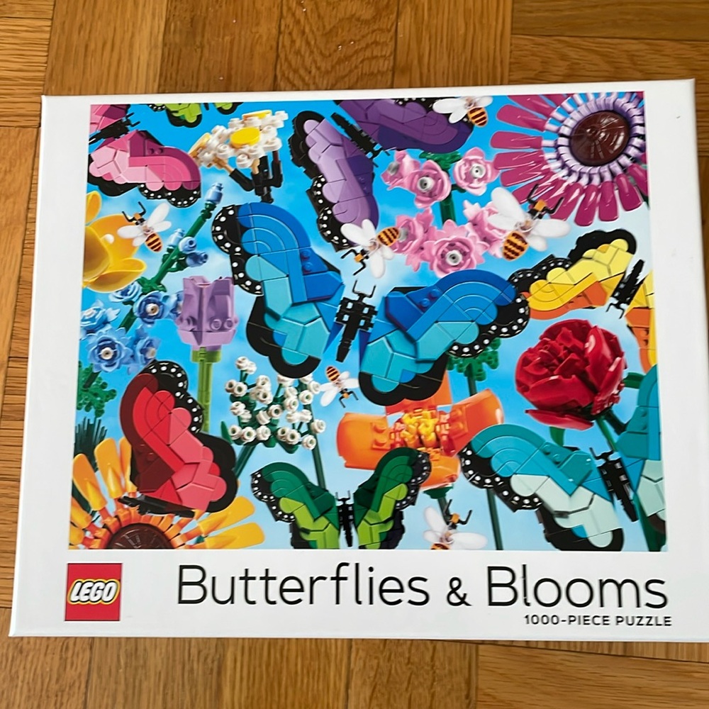 LEGO Butterflies & Blooms 1000-Piece Puzzle